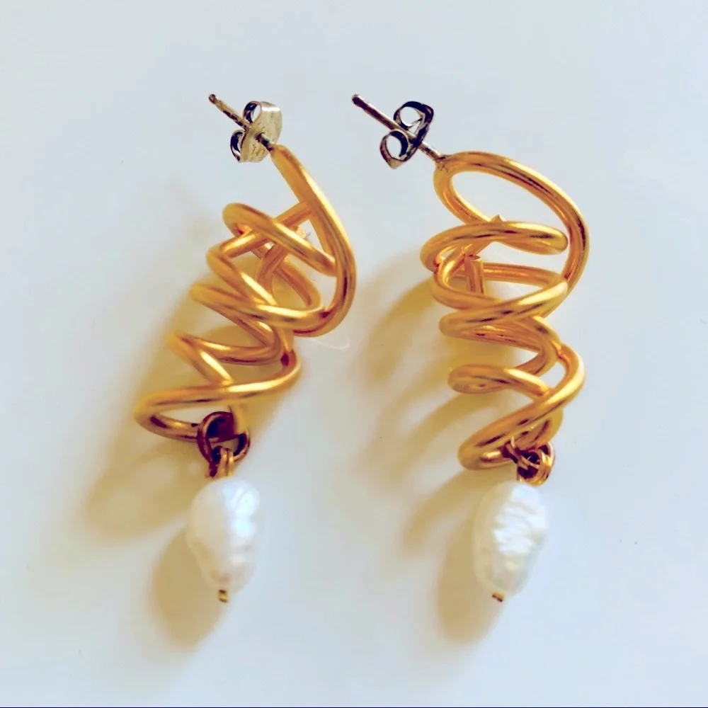 GOLD Swirl Earrings with Freshwater‎ Pearl Dangle